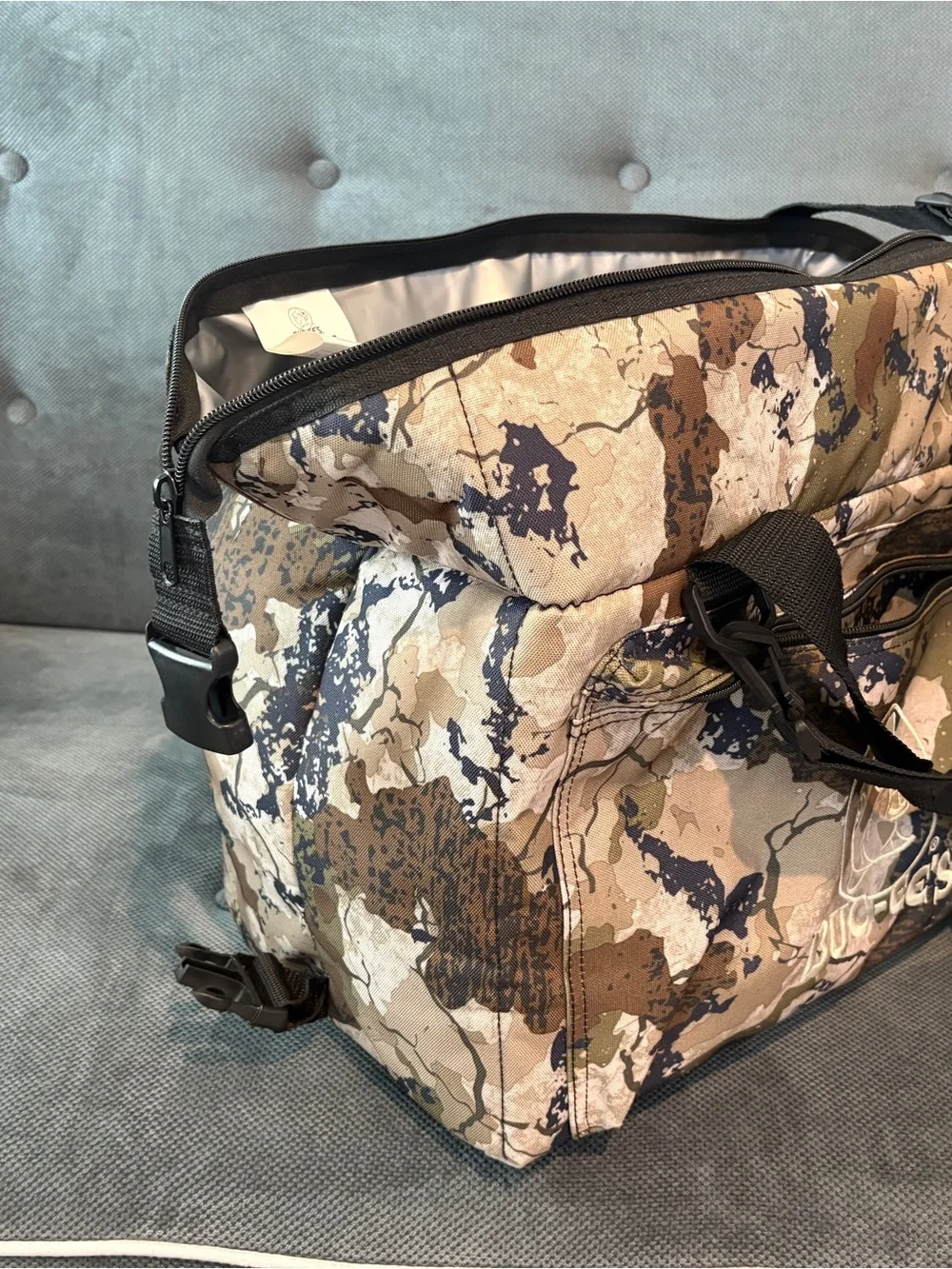 Buc-eesCamouflage 24-Can Cooler Tote